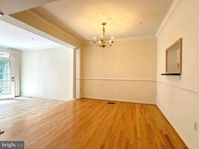 Building Photo - 10175 Treble Ct