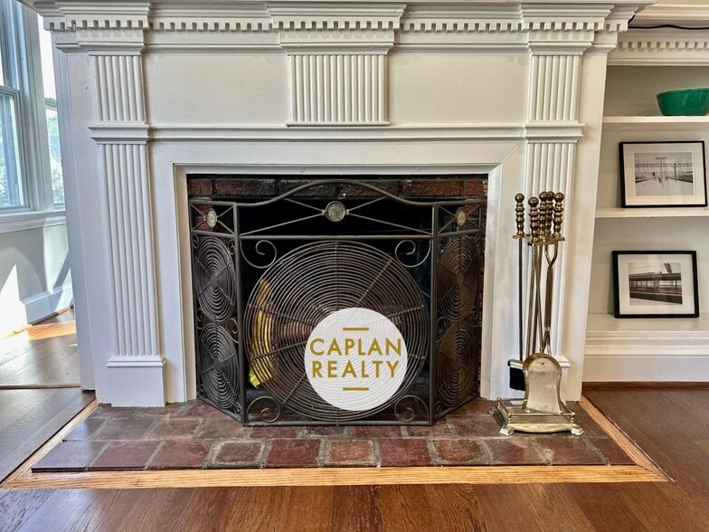 Building Photo - 86 Roydon Rd