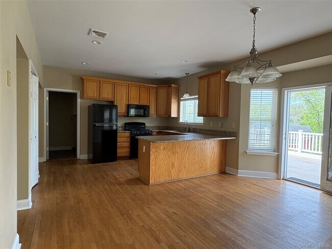 Building Photo - 1253 NY-208