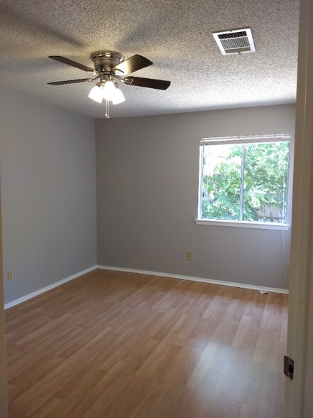 Building Photo - 12312 Dellrey Dr