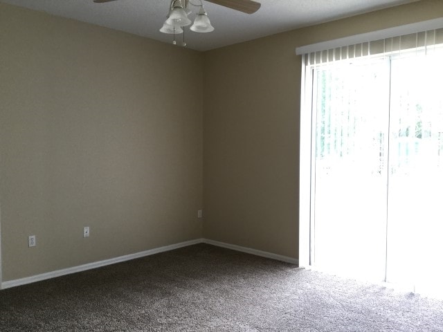 Building Photo - 647 Heraldo Ct