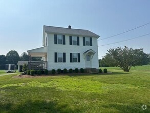 Building Photo - Davidsonville