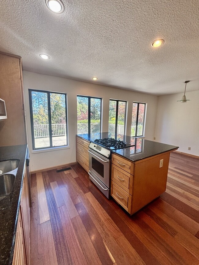 Building Photo - 16754 Aileen Way