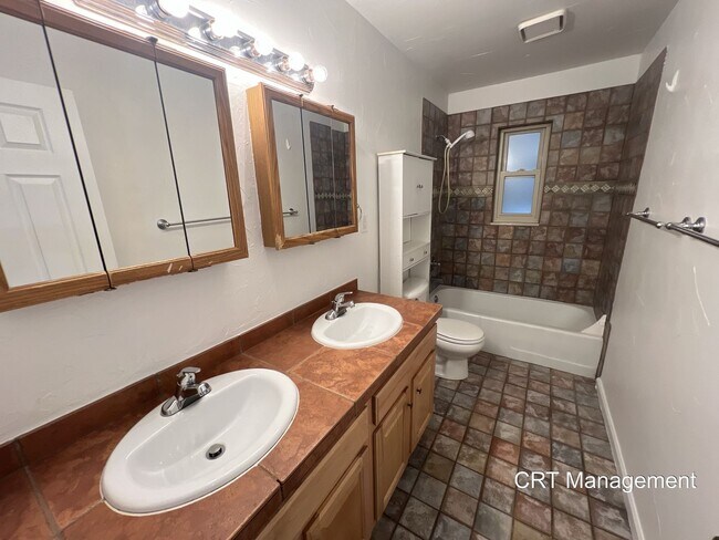 Building Photo - Charming 4-Bedroom Brick Ranch with Spacio...