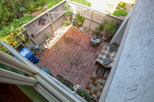 Building Photo - 9556 Easter Way