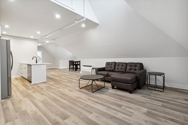 Building Photo - 1164 Terrace St