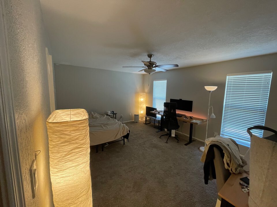 Building Photo - 2156 S Beverly Cir