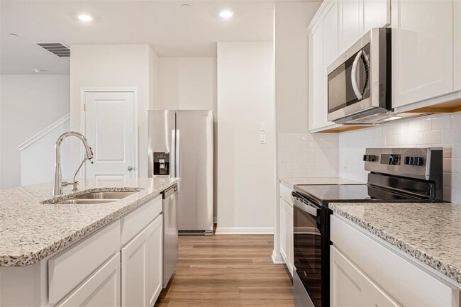 Building Photo - 104 Cinnabar Ln