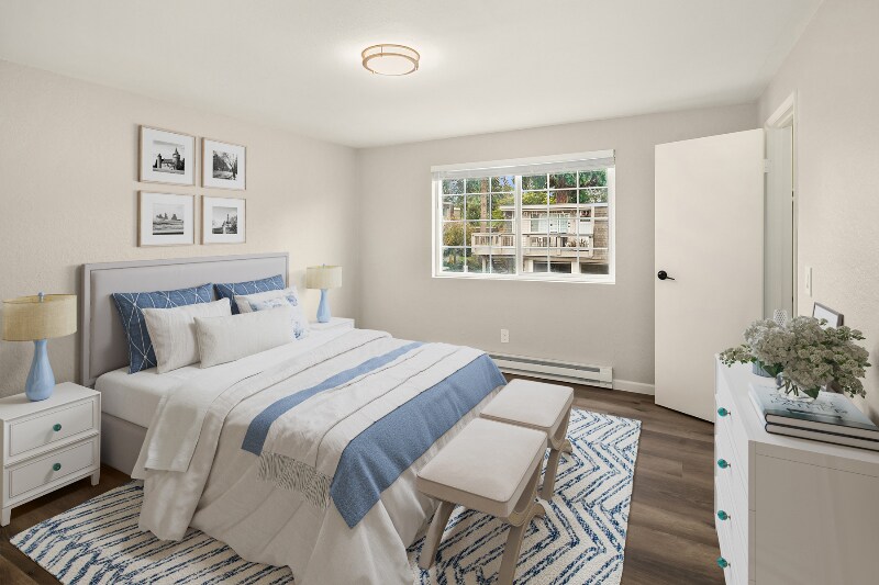 Building Photo - 14314 NE 7th Pl