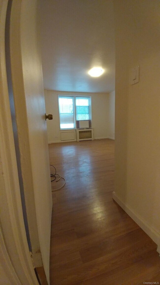 Building Photo - 41-07 Bowne St