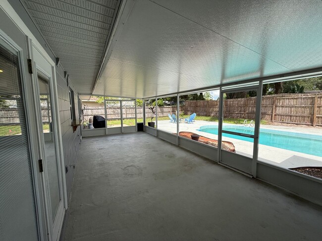 Building Photo - Pretty 3/2 Pool Home in Spring Oaks Commun...