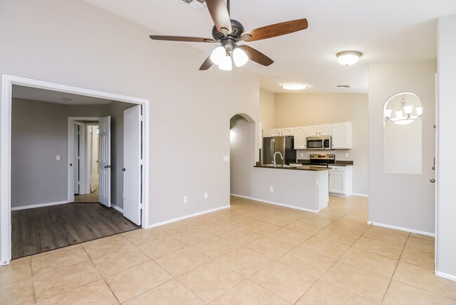 Building Photo - Spacious 3-Bedroom Home in San Tan Valley, AZ