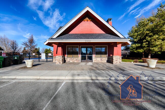 Building Photo - 2539 Bottle Brush Ave