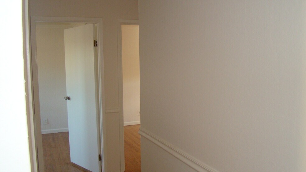 Building Photo - 5119 Silver Reef Dr