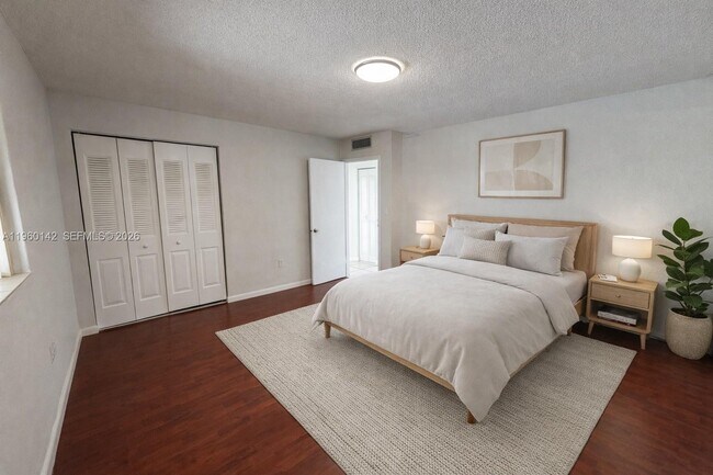 Building Photo - 9970 SW 88th St