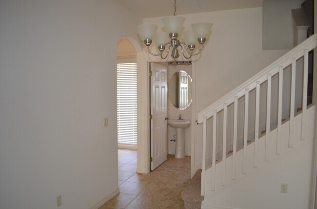 Building Photo - 2/2.5 Townhouse with 1/1 Detached Garage Apt and 2-Car Garage in Turtle Creek of Saint Cloud