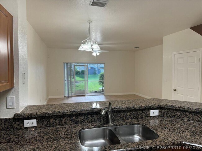 Building Photo - 1721 SW 81st Terrace