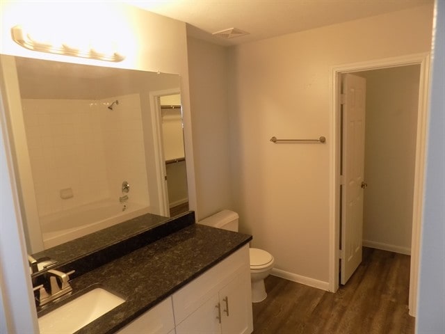 Building Photo - 21711 Falcongate Ct