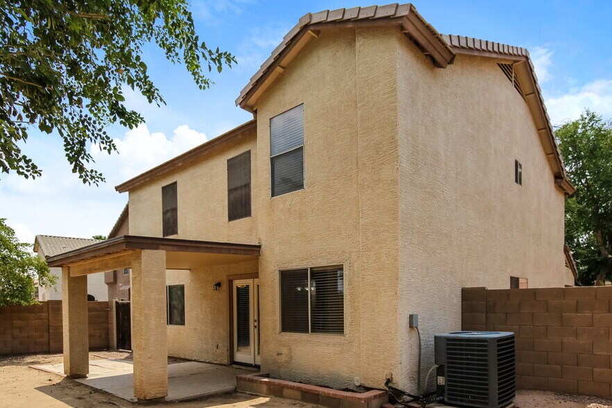 Building Photo - 2609 N 128th Dr