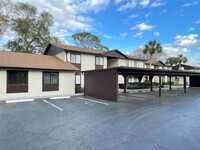 Building Photo - 510 Fairways Cir