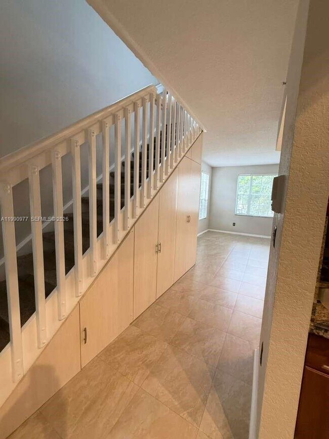 Building Photo - 781 SW 148th Ave