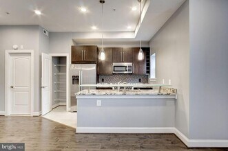 Building Photo - 1333 Euclid St NW