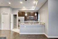 Building Photo - 1333 Euclid St NW