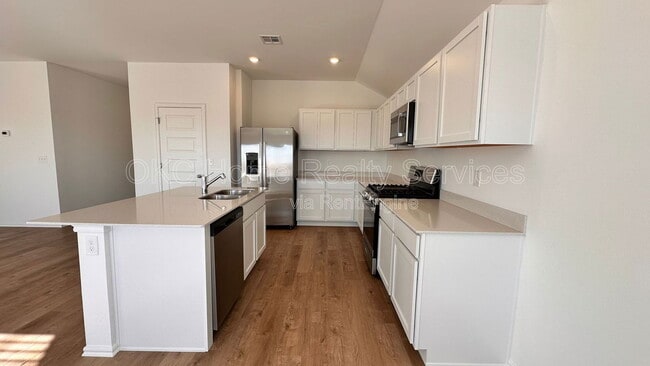 Building Photo - 16201 Harvester Dr