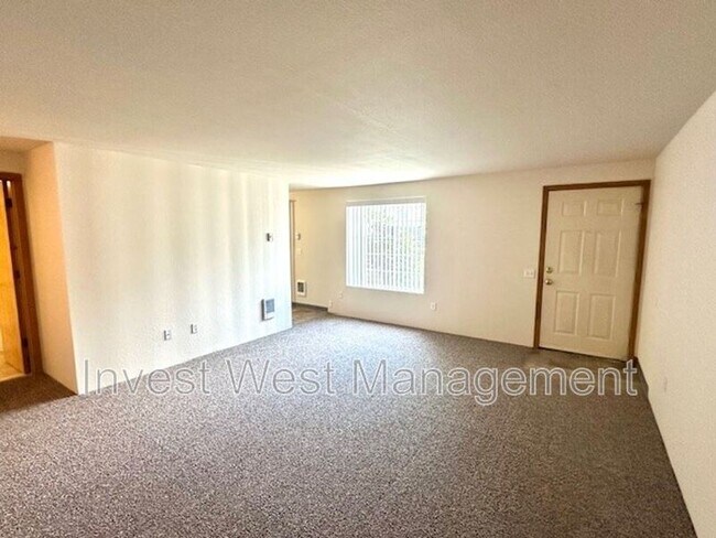 Building Photo - 1815 Kingsley Rd