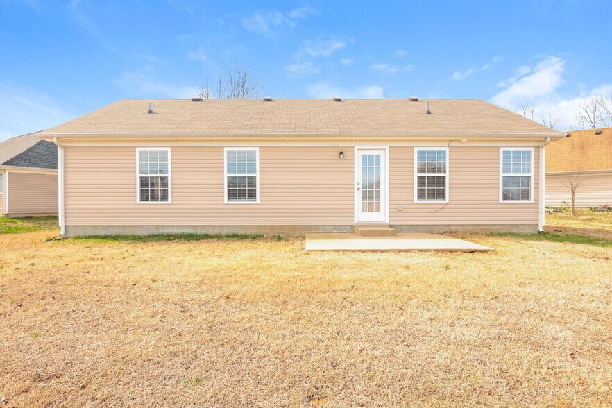 Building Photo - 1316 S Hampton Ct