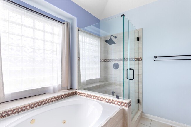 Building Photo - 18418 Hot Creek Ct