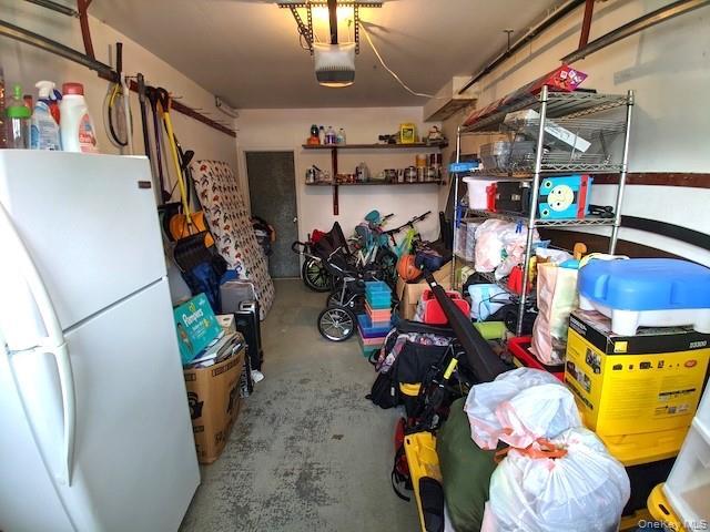 Building Photo - 469 E Park Ave