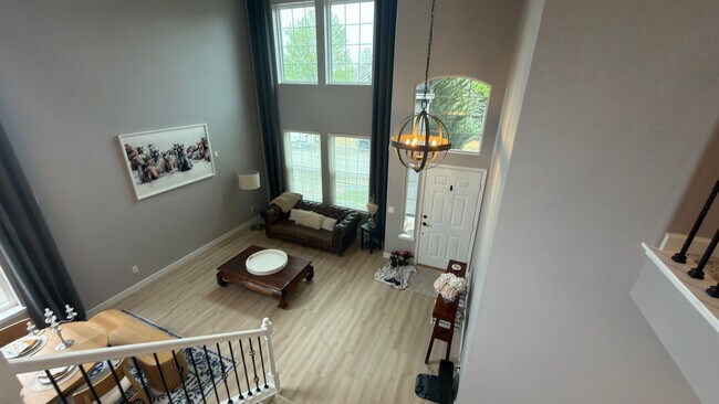 Building Photo - Great Furnished House In Fort Collins