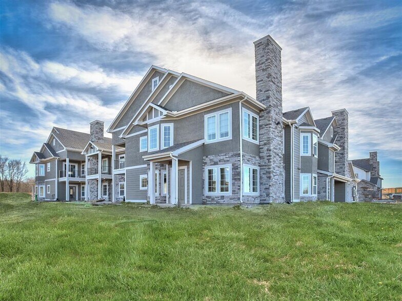 Parkview Apartments 12307 S Chelsea St Olathe KS 66061 Apartment Finder