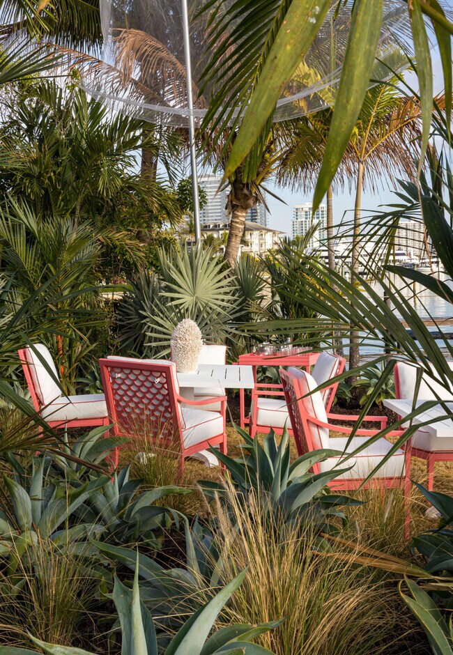 Building Photo - 3410 N Flagler Dr