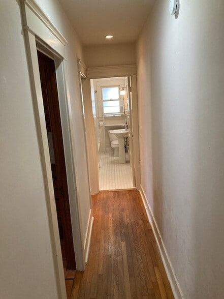 Building Photo - 1345 E Topeka St