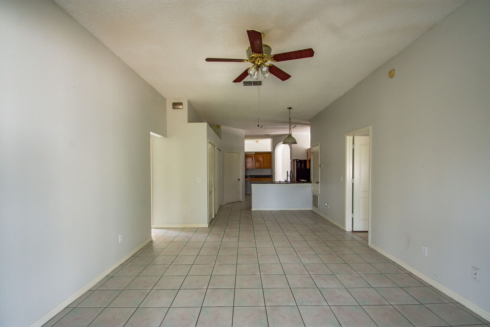 Building Photo - Available Now! 3/2 Home Near Hunter's Cree...