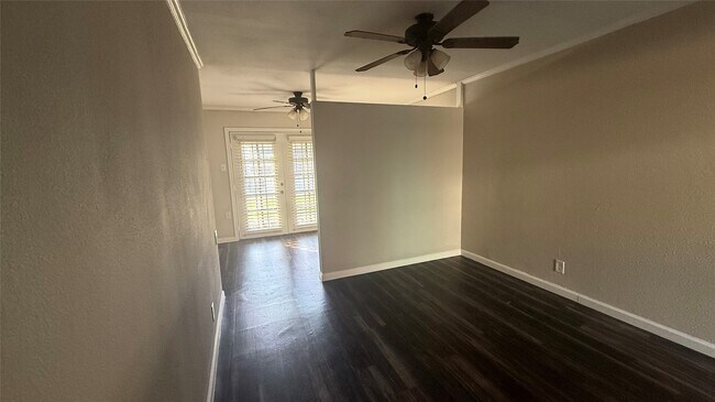 Building Photo - 1660 Richmond Ave.