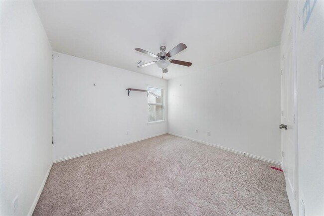 Building Photo - 3306 Benbrook Springs Ln