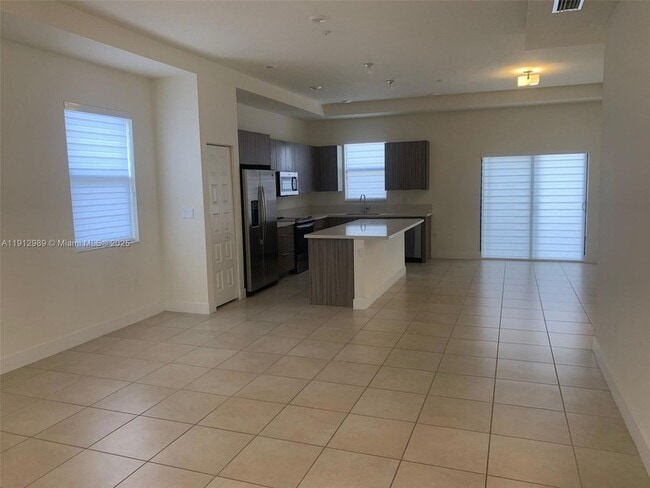 Building Photo - 10443 NW 82nd St