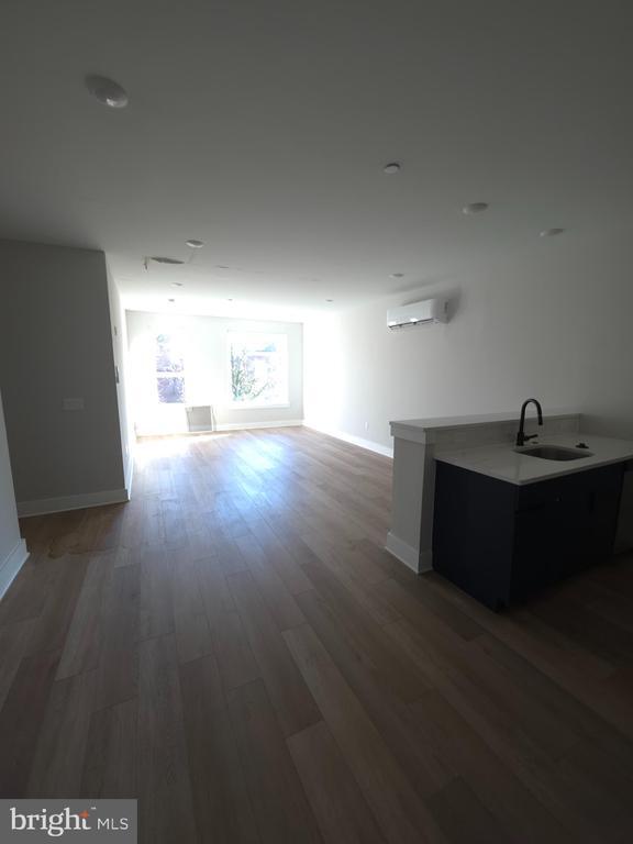 Building Photo - 3503 Midvale Ave