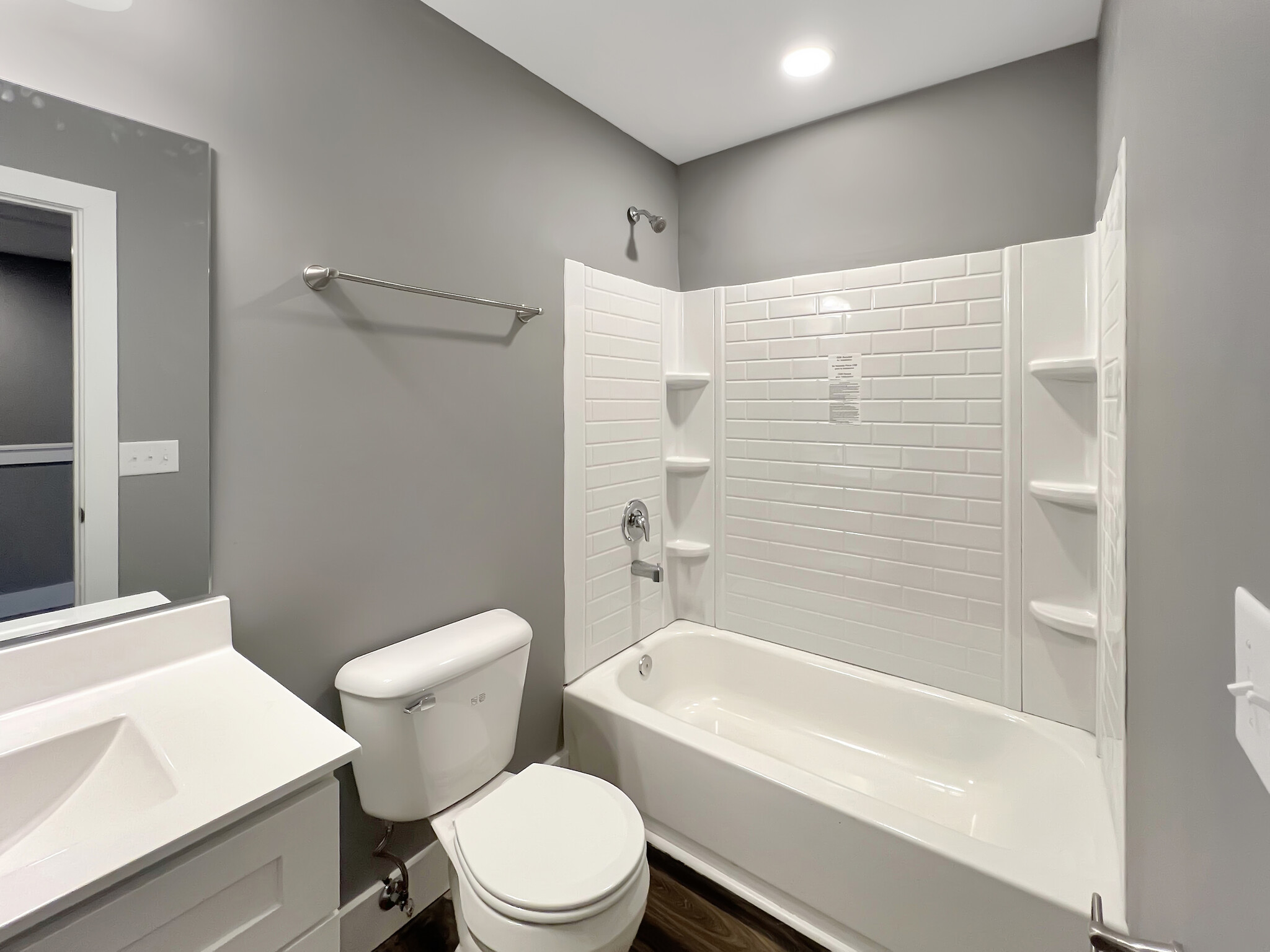 Upstair Bathroom - 3981 Mount Moriah Vlg