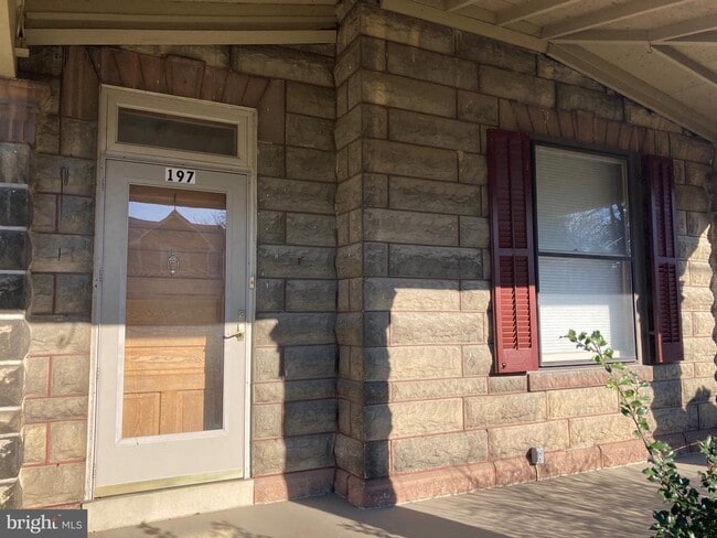 Building Photo - 195 Falling Spring Rd