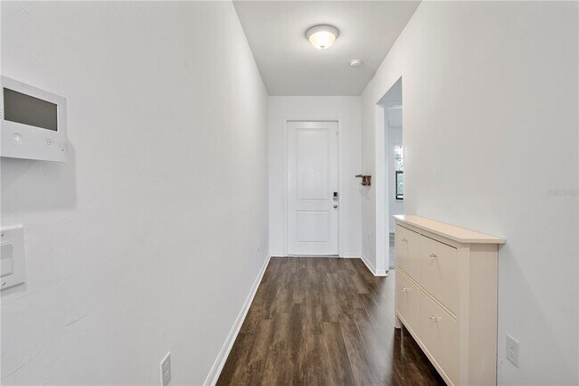 Building Photo - 16369 Palmetto St