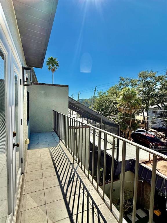 Building Photo - 162 E Davis Blvd