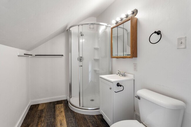 Building Photo - 1717 Walnut St