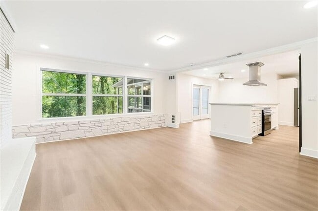 Building Photo - 1568 Niskey Lake Trail SW