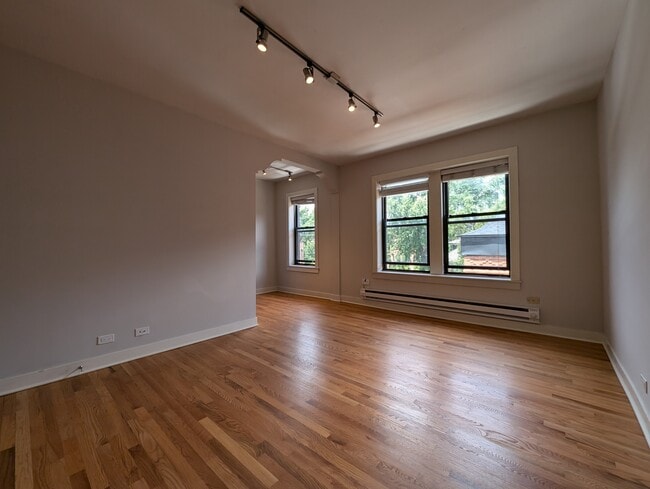 Building Photo - 2430 N Kedzie Blvd