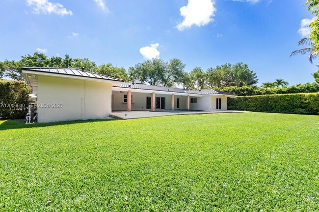 Building Photo - 13050 SW 71st Ave