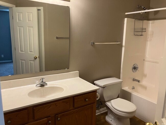 Building Photo - 8120 Cedar Point Dr